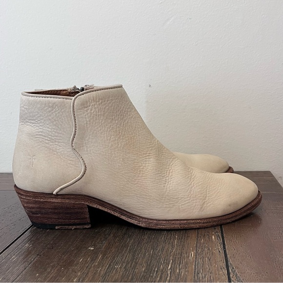 Frye Carson Piping Booties Womens size 8 - Picture 7 of 11